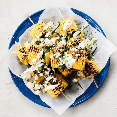 Majsspett med salsa blanca