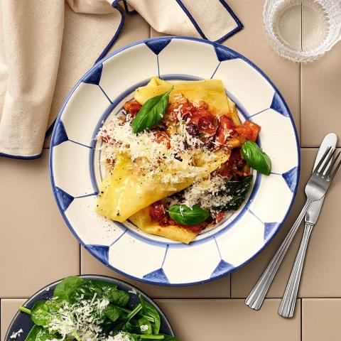 Öppen lasagne med zucchini och tomat