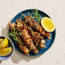 Kycklingspett med citron och rosmarin