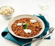 Het chili con carne med kycklingfärs